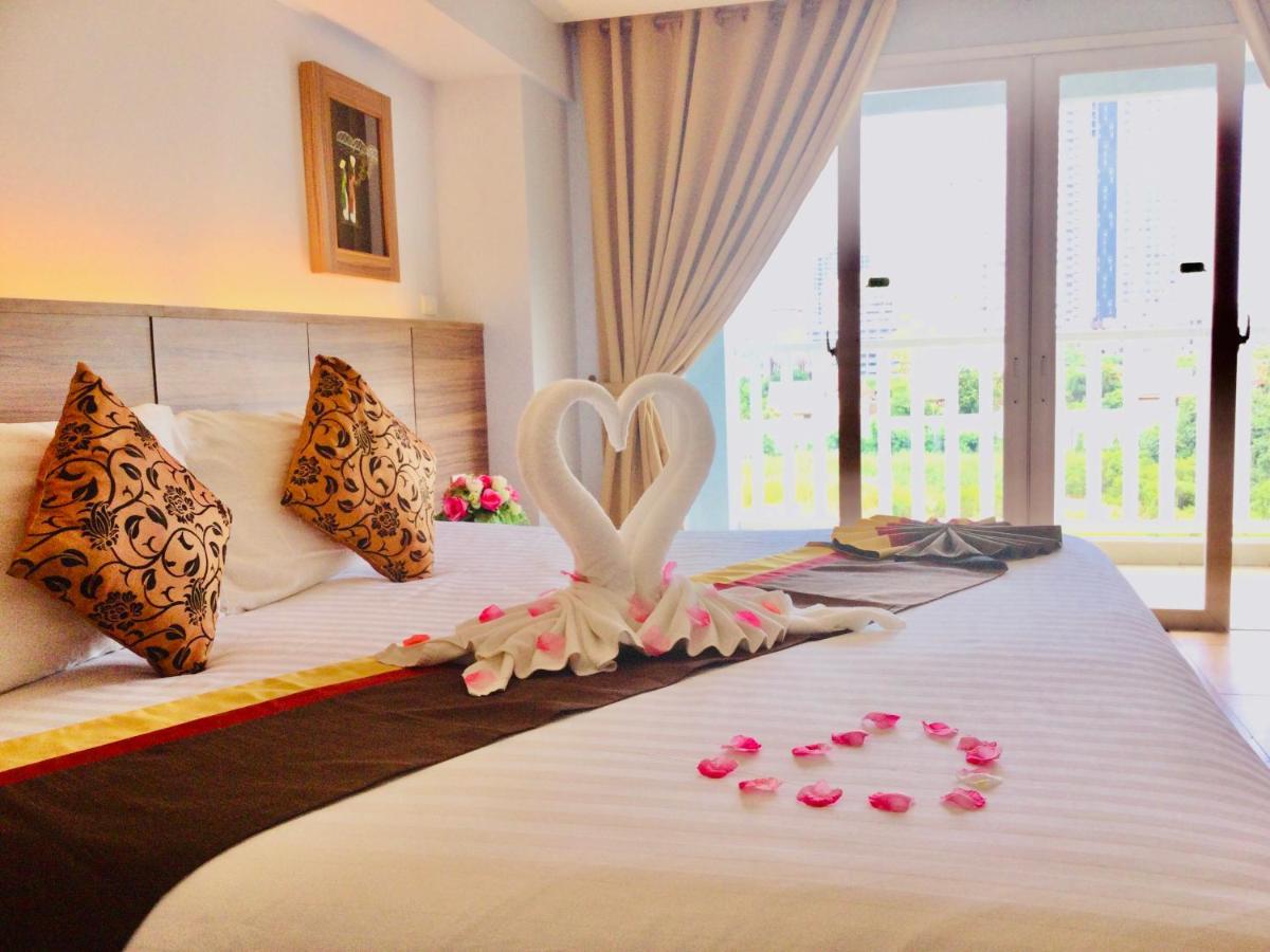 Saisawan Beach Luxury Hotel Na Chom Thian Exteriör bild