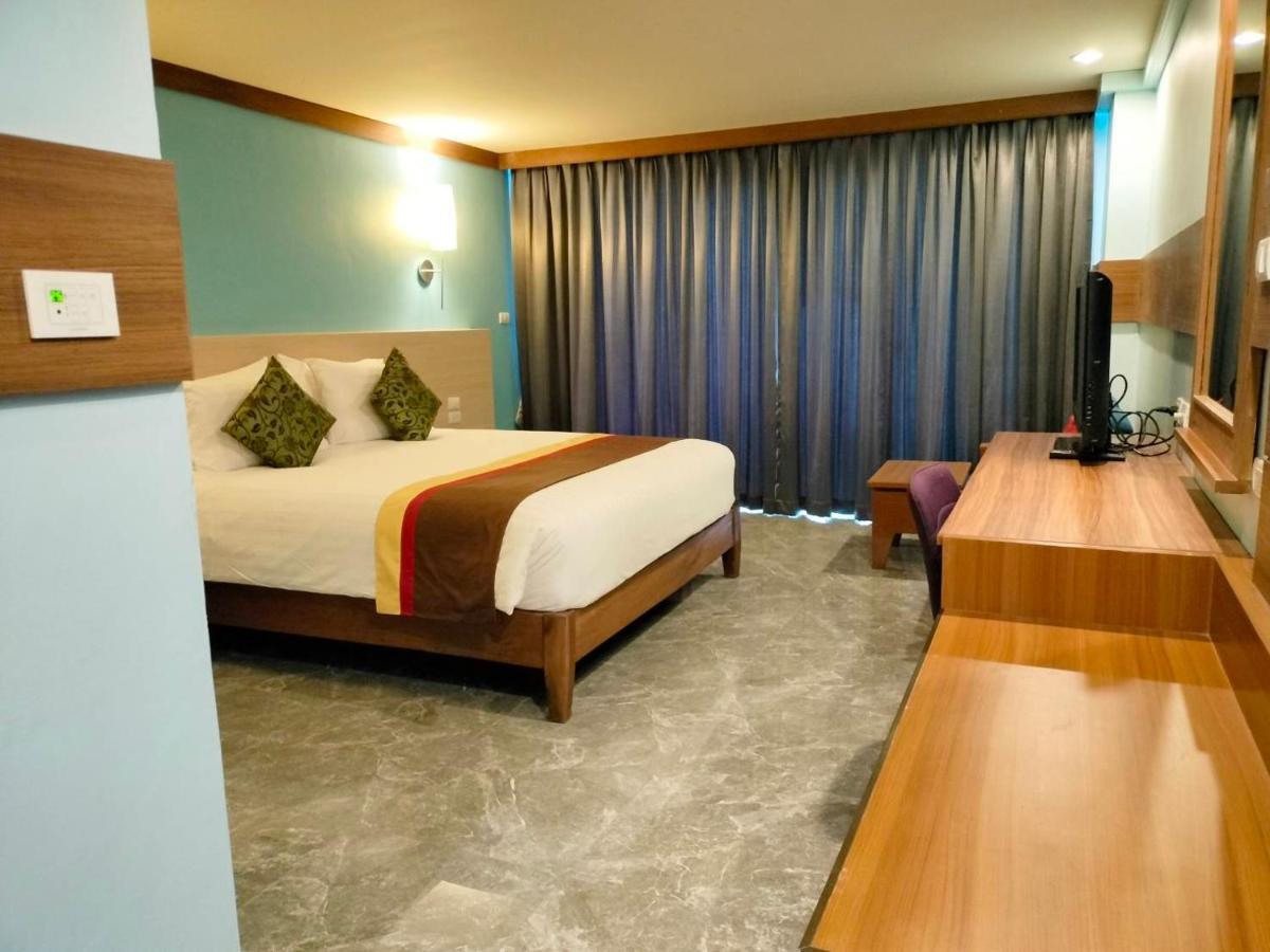 Saisawan Beach Luxury Hotel Na Chom Thian Exteriör bild