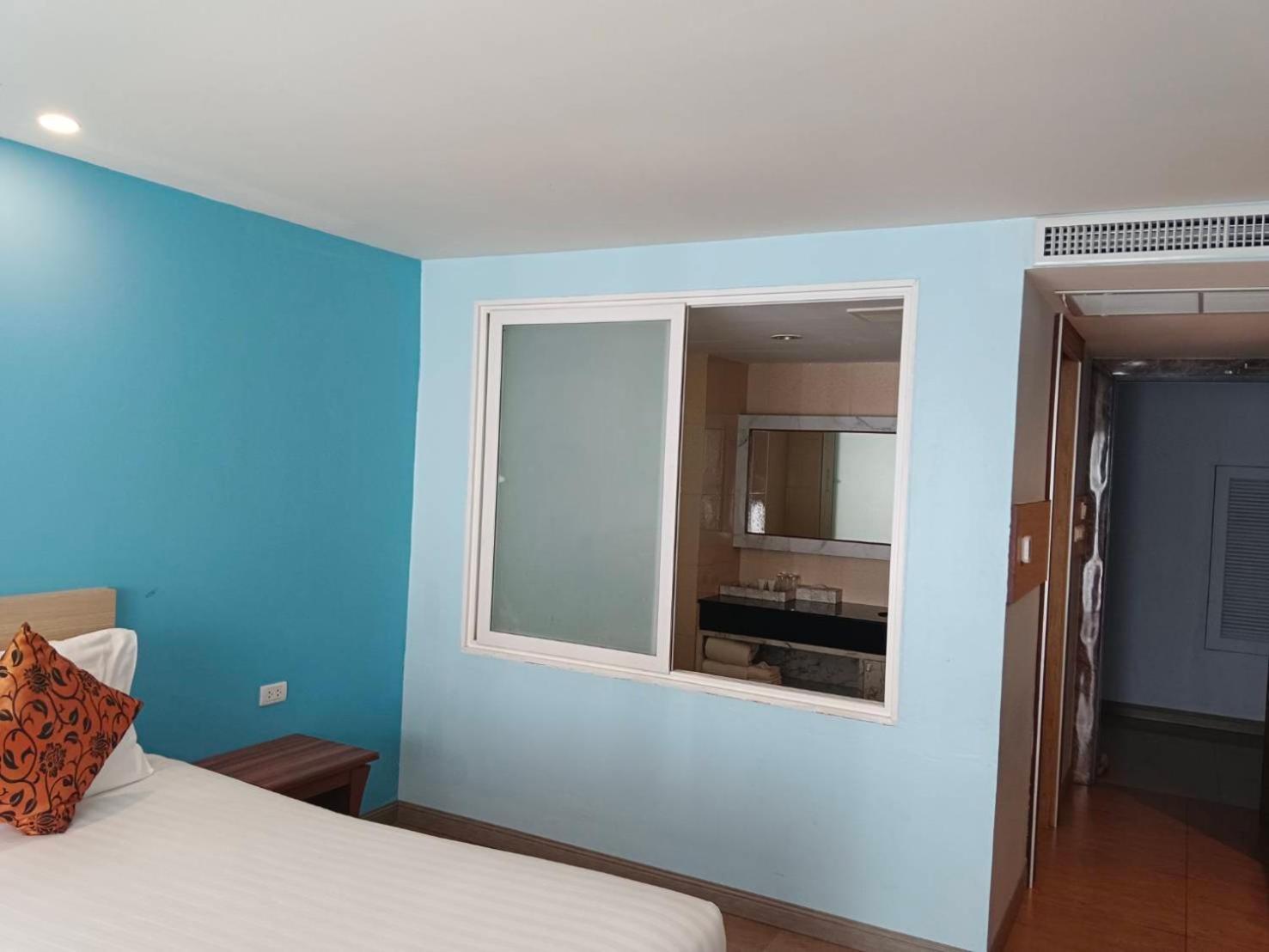 Saisawan Beach Luxury Hotel Na Chom Thian Exteriör bild