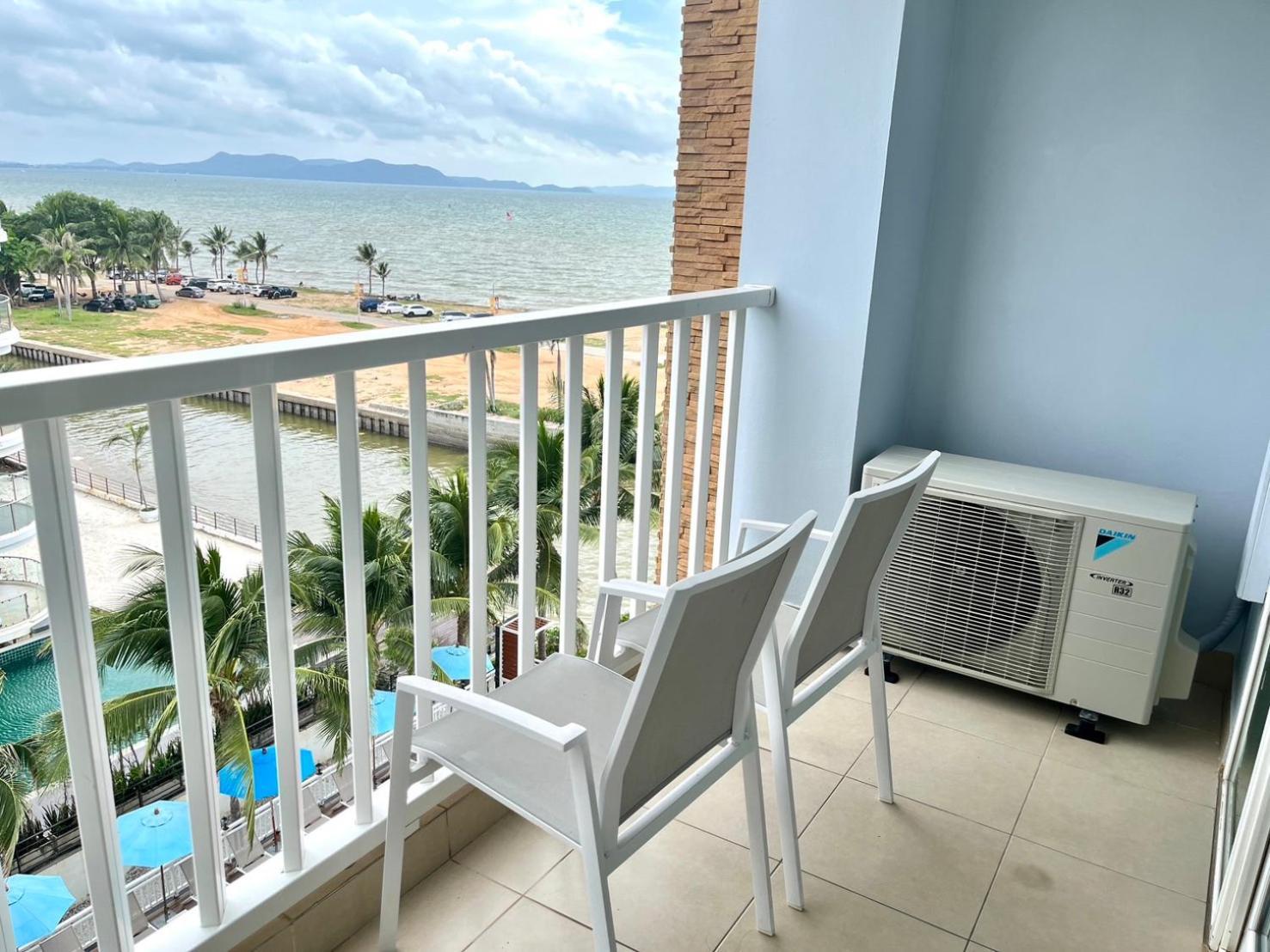 Saisawan Beach Luxury Hotel Na Chom Thian Exteriör bild