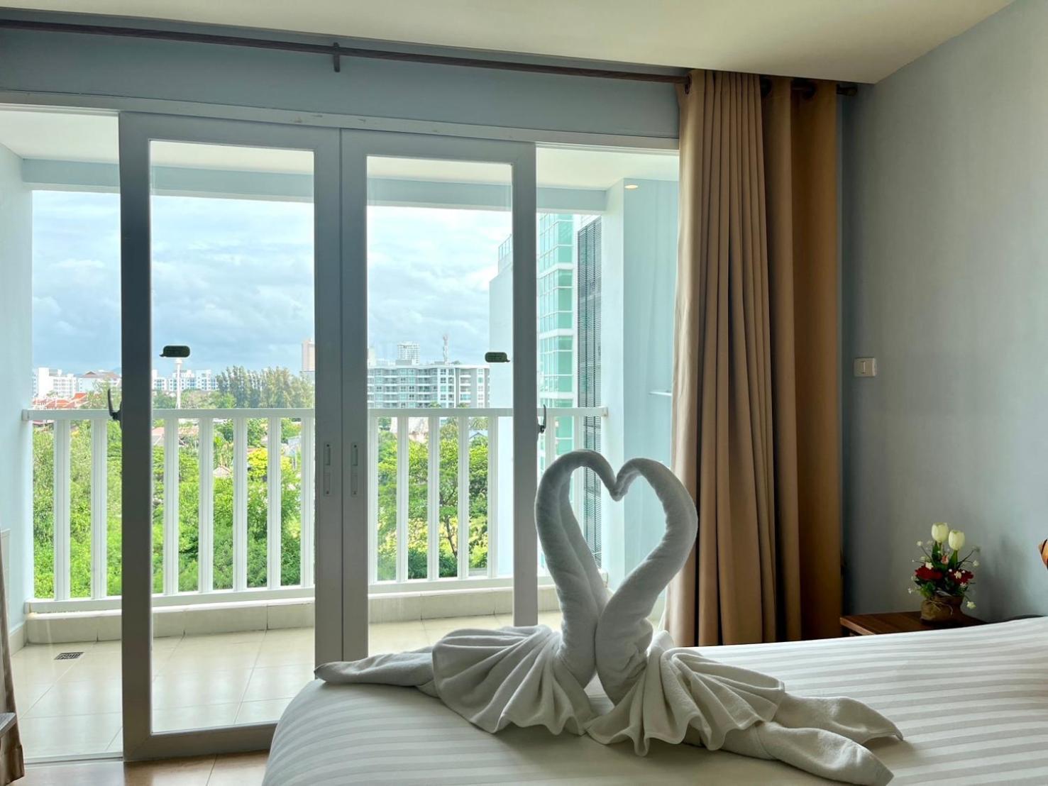 Saisawan Beach Luxury Hotel Na Chom Thian Exteriör bild